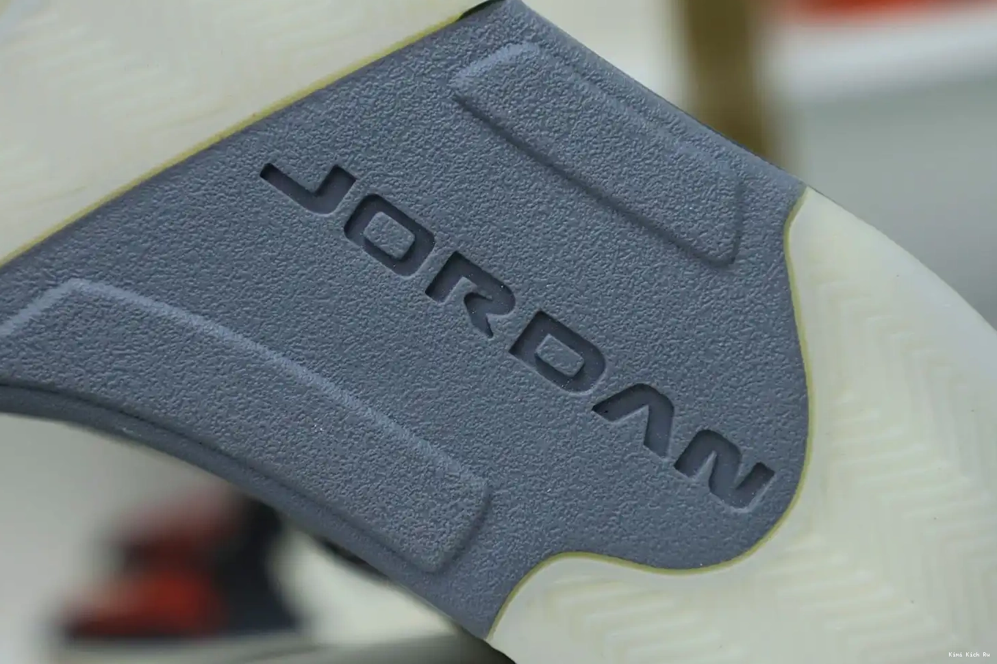 5 RETRO 2022 AIR 'GREEN JORDAN Kimikick BEAN' 0409